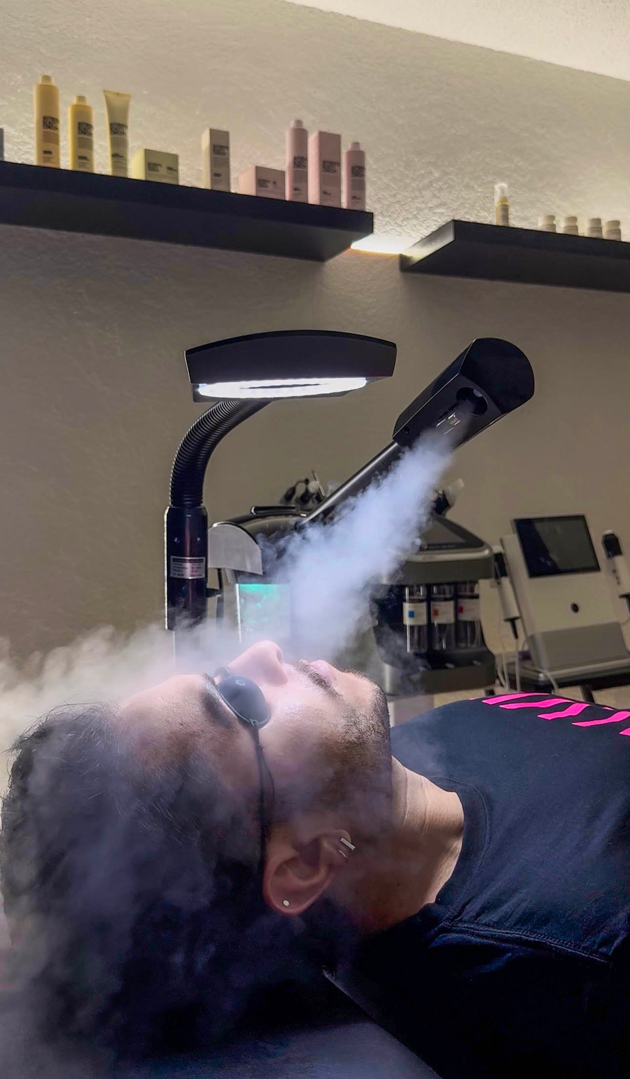 Ritual facial con vapor en L'Essence Spa
